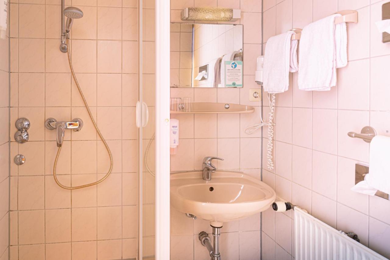 Gasthof Rebstock Stetten  Bagian luar foto